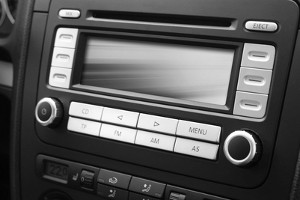 Autoradio mit Bluetooth selbst einem Test unterziehen: Worauf müssen Sie achten?