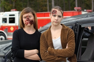 Ein Crash-Test beweist: Rennrad fahren, ohne Helme zu benutzen, kann zu ernsthaften Kopfverletzungen führen.