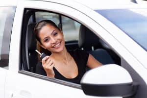 In einem Test über Garagentoröffner sollten Vor- und Nachteile beschrieben sein.