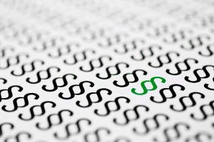 In einem Test können Sie Schneeräumgeräte finden, die stabil sind und gut in der Hand liegen.