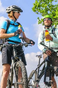 Ihr persönlicher E-Mountainbike-Testsieger sollte vor allem auch die richtige Größe haben.