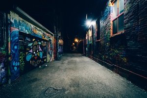 Laut Taschenlampen-Test ist auf die Produkte mehrere Stunden Verlass und beleuchtet Ihnen dunkle Ecken.