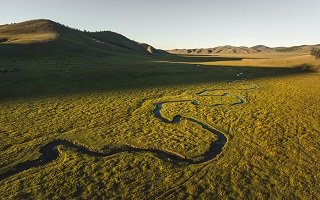 Ein Bollerwagen, der dazu faltbar ist, wird häufig Testsieger, wenn er Luftreifen hat.