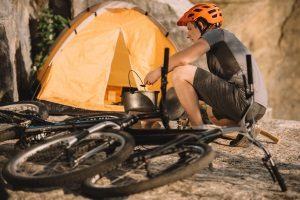 Bevor Sie sich auf die große Reise begeben, sollten Sie Ihr Camping-Topfset unter die Lupe nehmen.