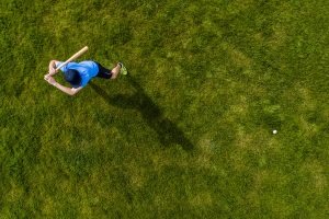 Ob Sie einen Holz- oder einen Aluminium-Baseballschläger kaufen sollten, hängt von Ihren Präferenzen ab.