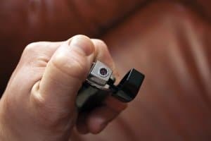 Bestes Sturmfeuerzeug? Ob Sie Gas, Benzin oder Induktion vorziehen, hängt von Ihren persönlichen Präferenzen ab.