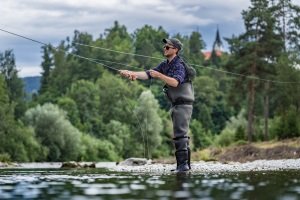 Wollen Sie eine Angelschnur kaufen, hängt der zu wählende Durchmesser auch davon ab, ob Sie eine Hauptschnur oder ein Vorfach suchen.