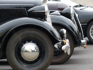 Sie wollen ein Retro-Autoradio kaufen? Gerade bei Oldtimern spielen die Maße eine wichtige Rolle.