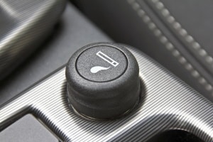 Für einen Pkw-Zigarettenanzünder sollten Sie einen Auto-Ventilator mit 12 V in Ihren Test mit aufnehmen.