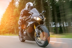 Funktionsunterwäsche: Ein Test auf dem Motorrad kann bei der Auswahl helfen.