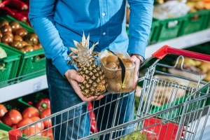 Zum Transport Ihrer täglichen Einkäufe sollten Sie besser eine kleinere Klappbox kaufen, die weniger wiegt.