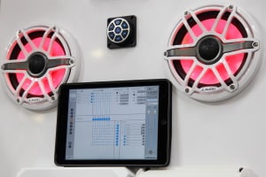 Die passenden Marine-Lautsprecher finden: Ein Test kann für die Auswahl hilfreich sein.