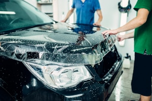 Finden Sie heraus, welche Autofolie Ihr persönlicher Testsieger wird.