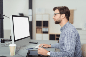 Unterschiedliche Kategorien von einem Computertisch im Vergleich: Welche Vorteile haben diese?